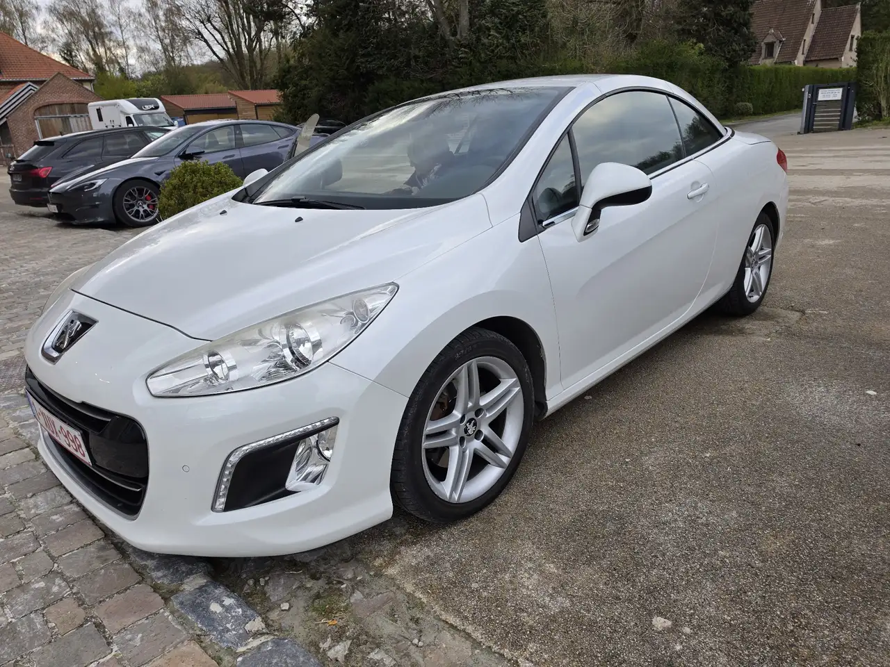 Peugeot 308 2012 - Photo 1